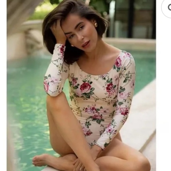 Antonio Melani The Style Bungalow Miraflores Long Sleeve One Piece Swimsuit - Picture 6 of 12